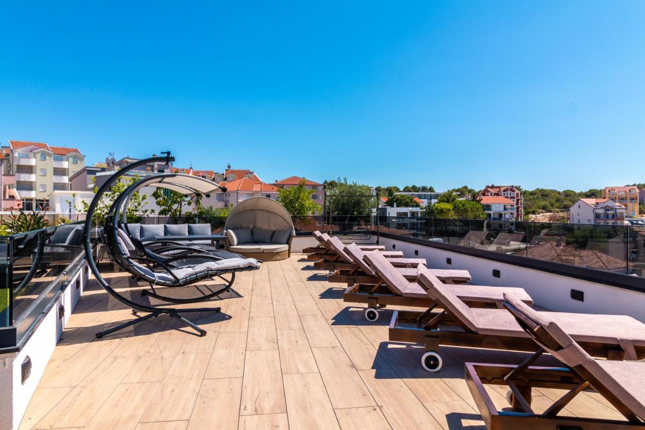 Beach Villa Valentina โตรกีร์ ภายนอก รูปภาพ