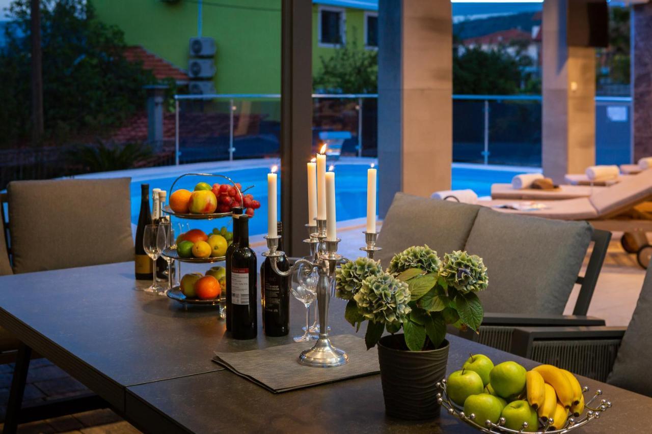 Beach Villa Valentina โตรกีร์ ภายนอก รูปภาพ