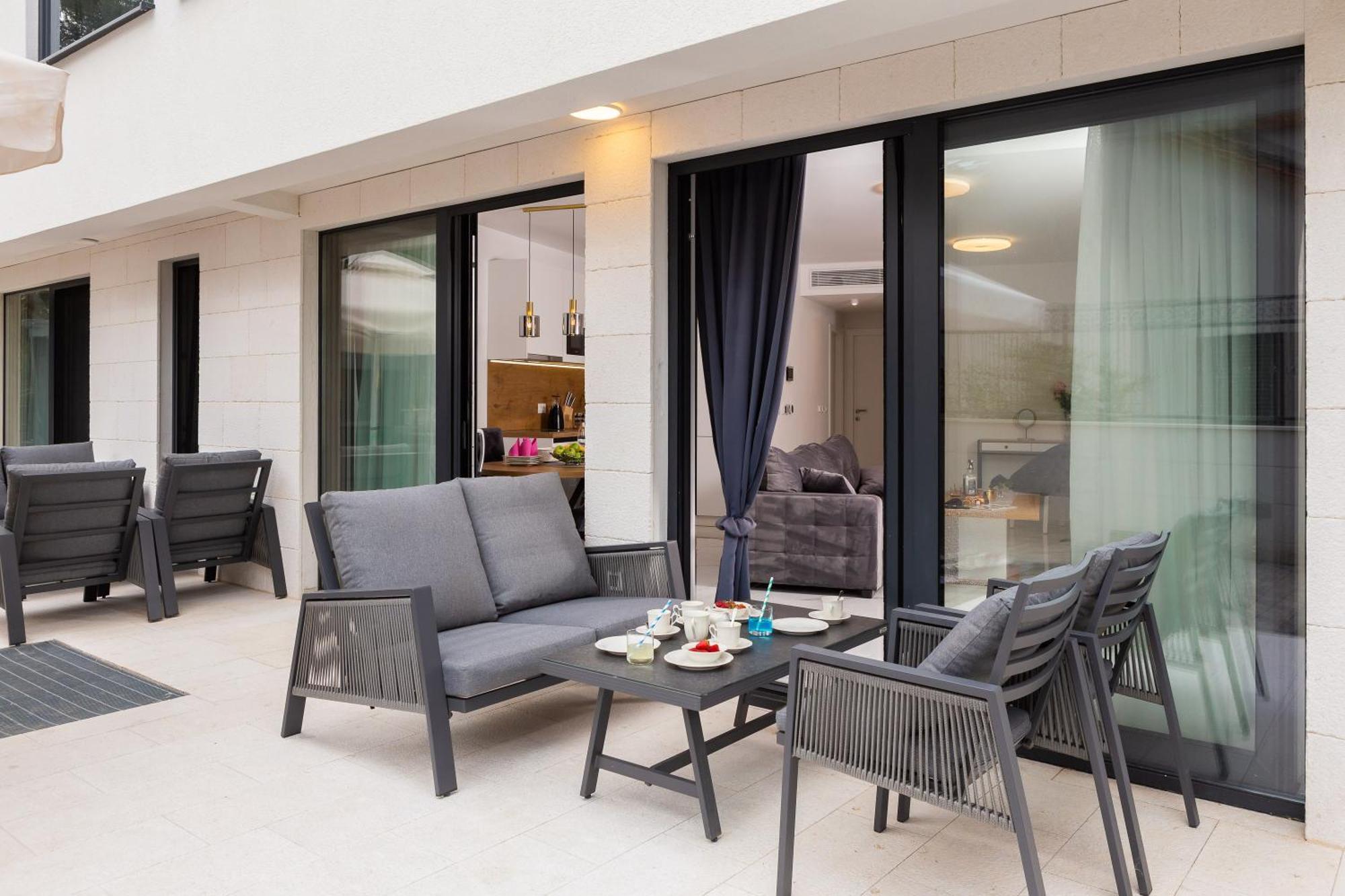 Beach Villa Valentina โตรกีร์ ห้อง รูปภาพ