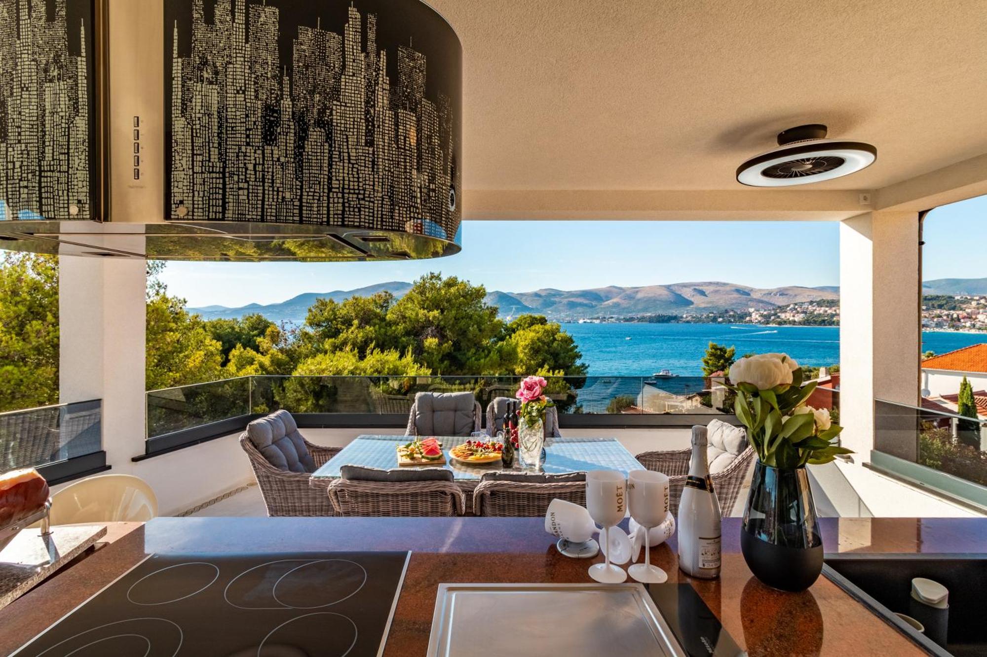 Beach Villa Valentina โตรกีร์ ห้อง รูปภาพ
